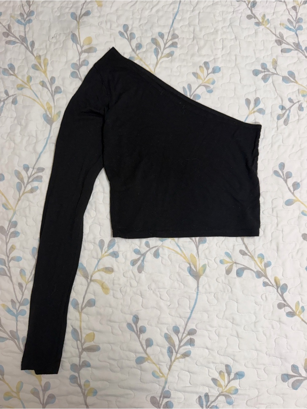 One-Shoulder Long Sleeve Crop Top - Black